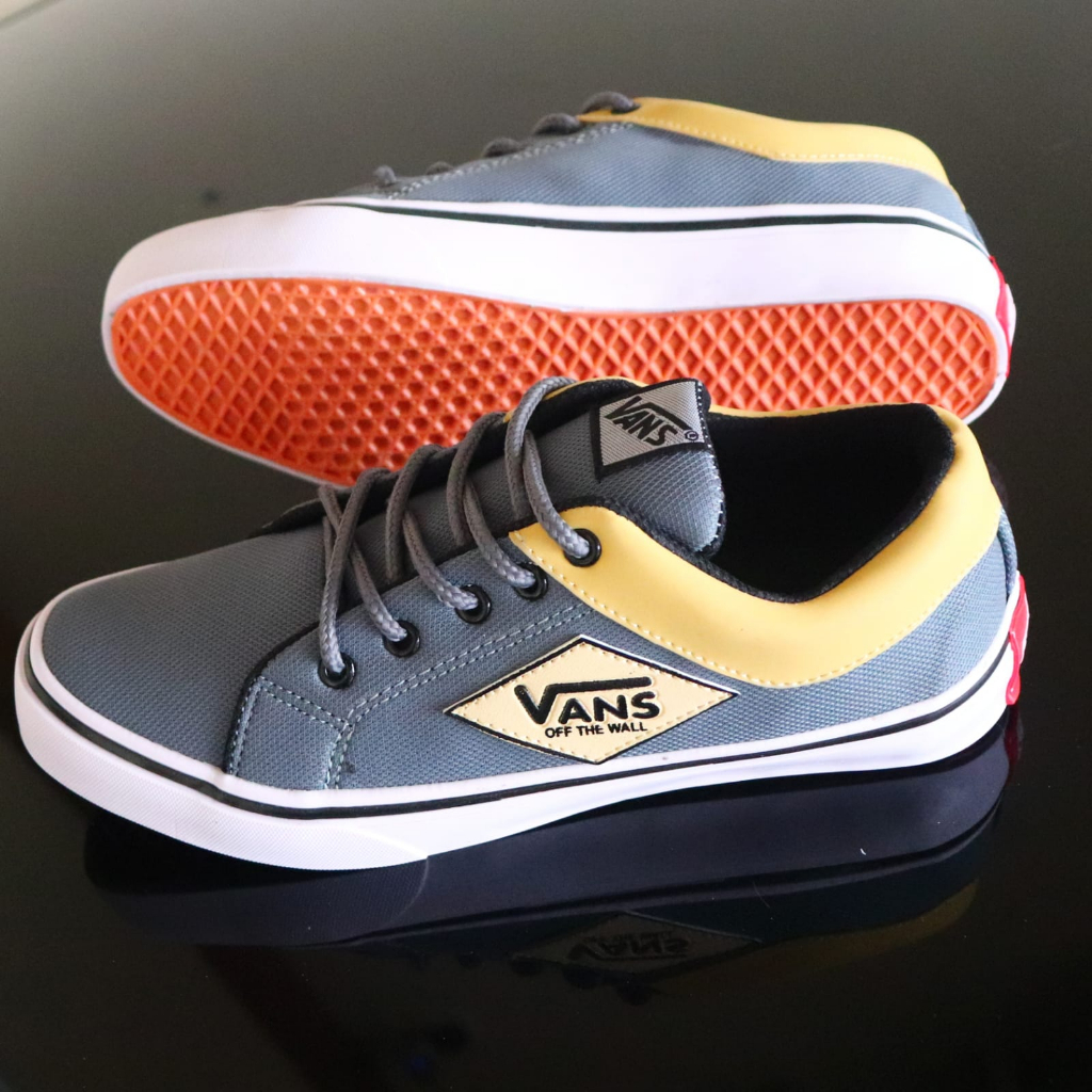 Sepatu pria vans venera hitam gold beli 2 bayar ongkir 1 kali