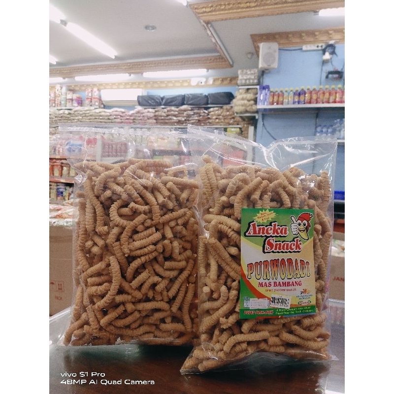 

stik ketan/unthuk ketan manis dan gurih