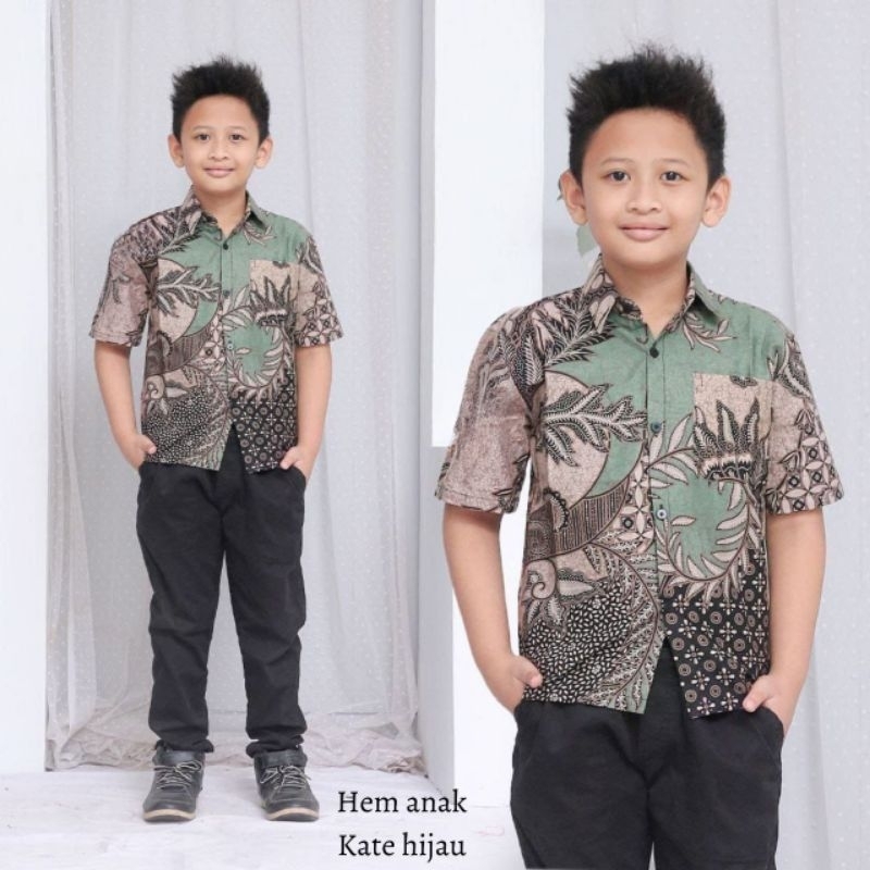 TERBARU Couple Sweet | Kids Batik Couple Baju Kemeja Hem Couple Ayah dan Anak Laki-laki | Kemeja Batik Pria Hijau Sage - Batik Weyrisfashion