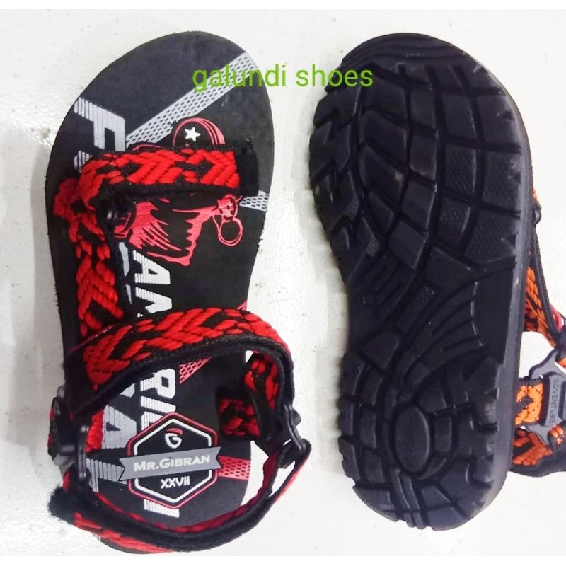 Sendal Gunung  Anak Tanggung Size 33/37