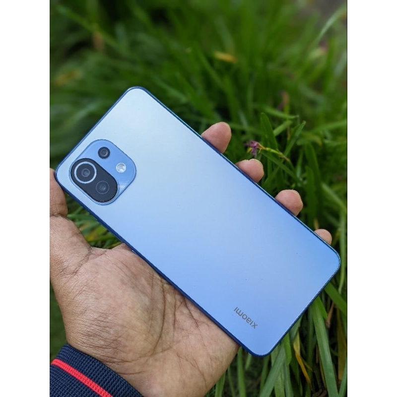 Xiaomi Mi 11 Lite 8/128 GB Fullset Mulus Segel