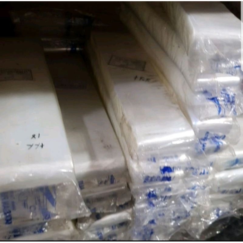 Plastik roll 15cm tebal 0.5mm oanjang 100m bening