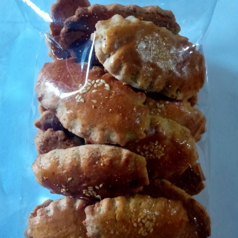 

kue bangket arum rasa gurih renyah dan agak keras 150 gram