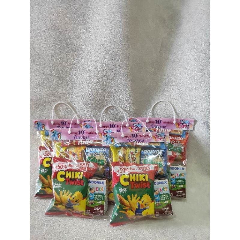 

Paket Snack ultah anak anak