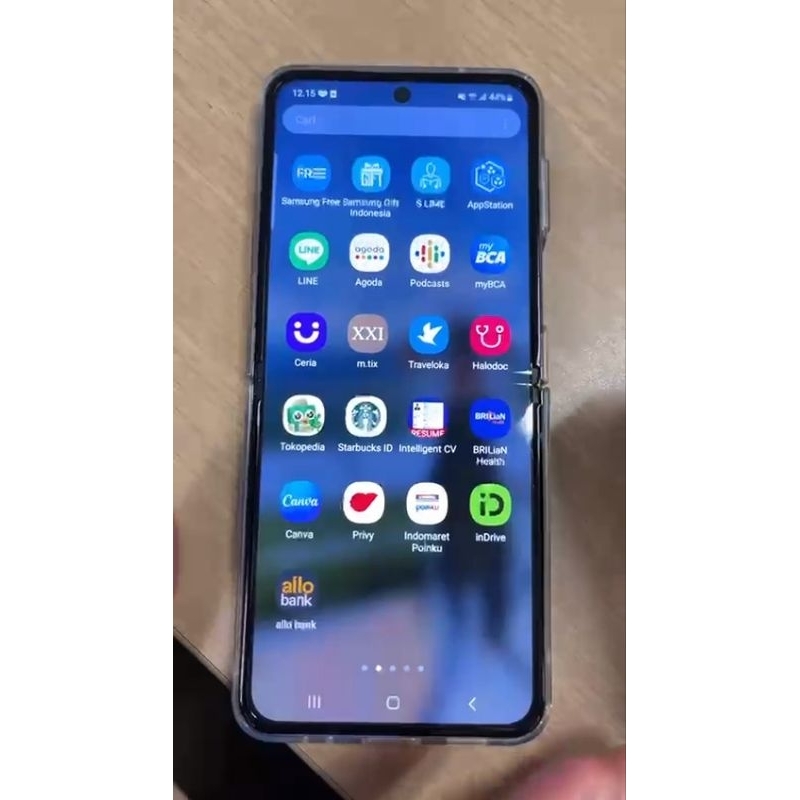Samsung Z Flip 4 Second