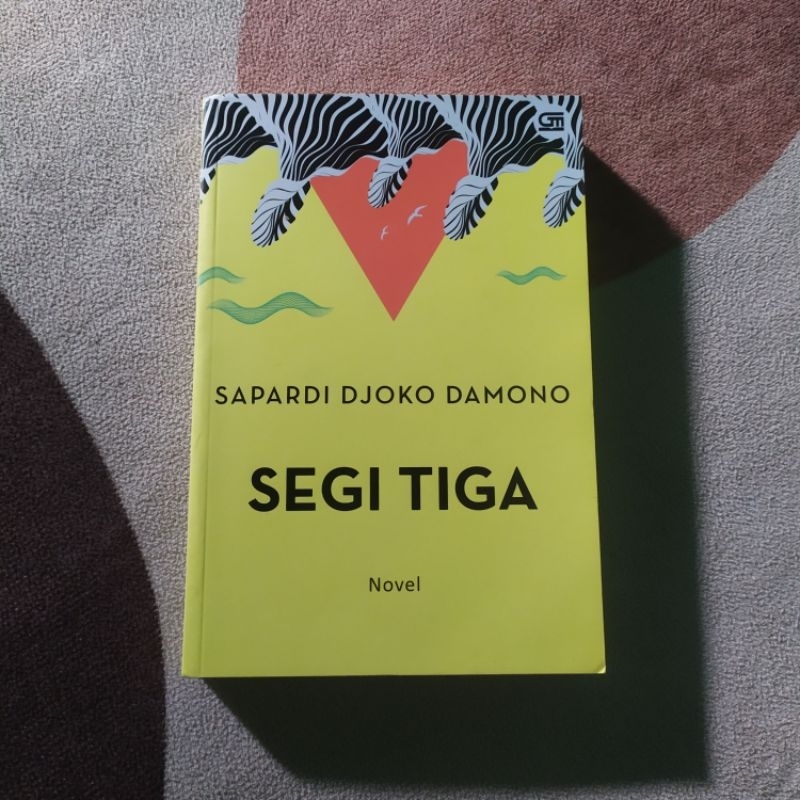 Segi Tiga - Sapardi Djoko Damono (Preloved)