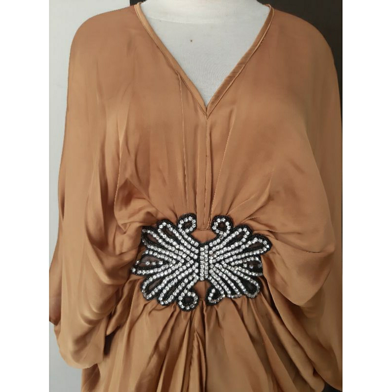 Preloved Dress satin