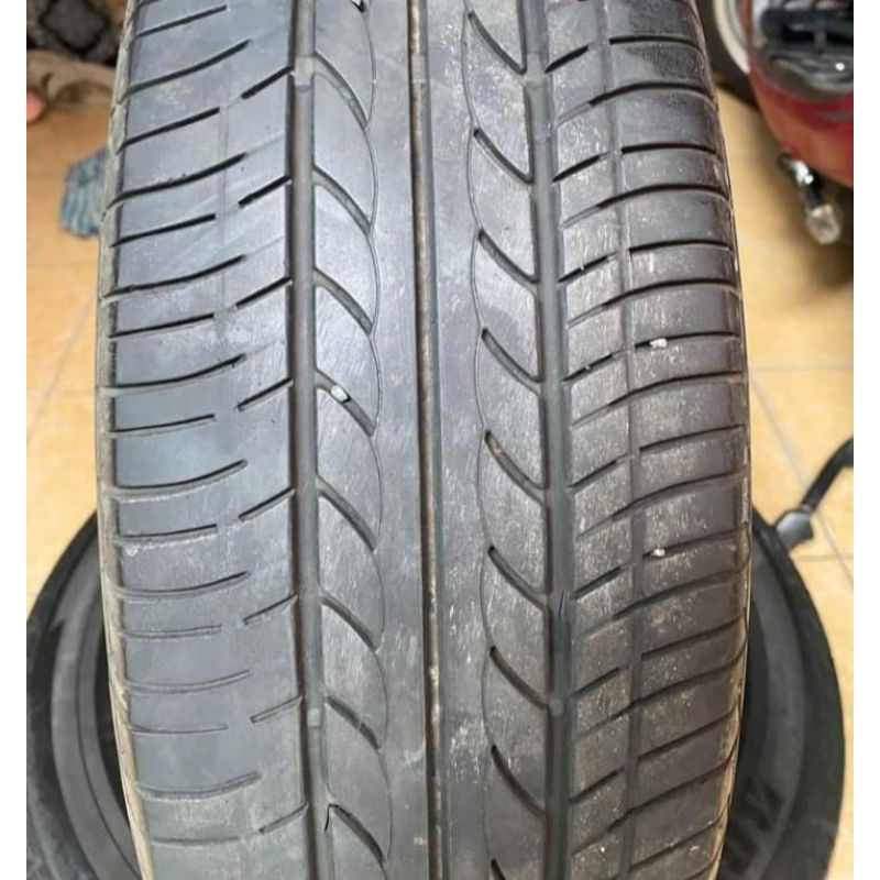 ban mobil ring 15 ban mobil merk Bridgestone ukuran 185/65,15