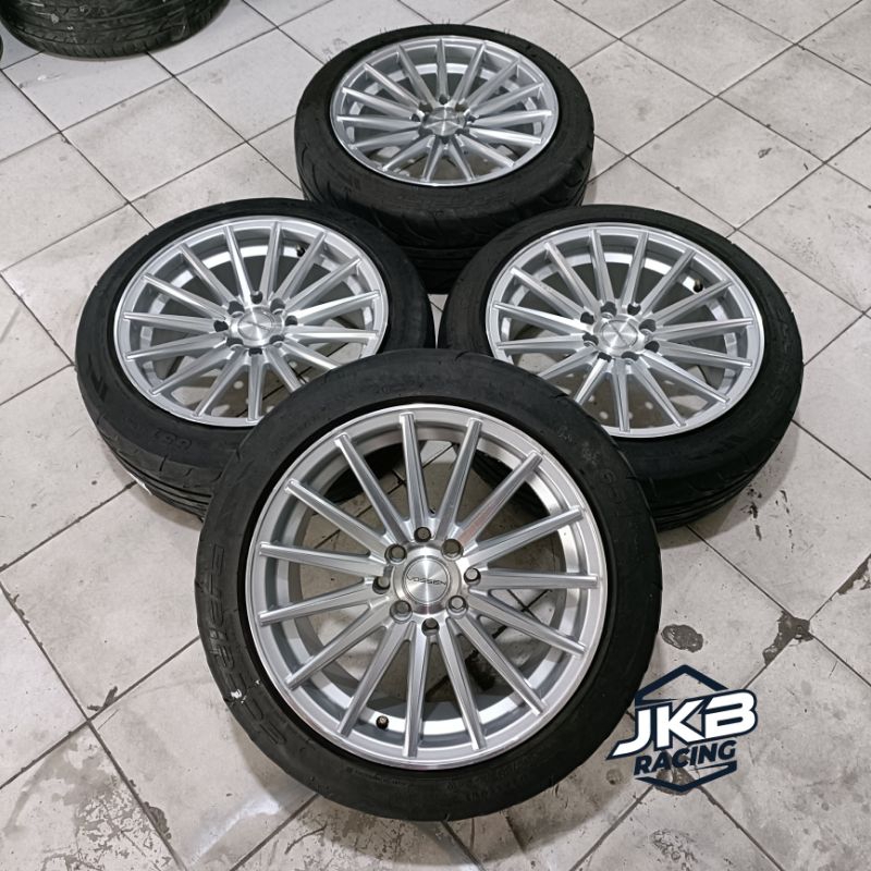 PELEK MOBIL BEKAS VOSSEN RING 16 LEBAR 7.5 PCD 4X100-114.3 + BAN 195 50 R16