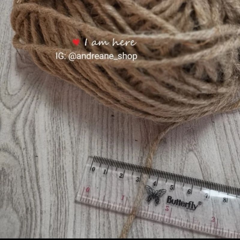 

Tali Goni / Tali Rami 4 mm – Warna Cokelat Keemasan | Harga Per Meter | Cocok untuk Kerajinan & Souvenir