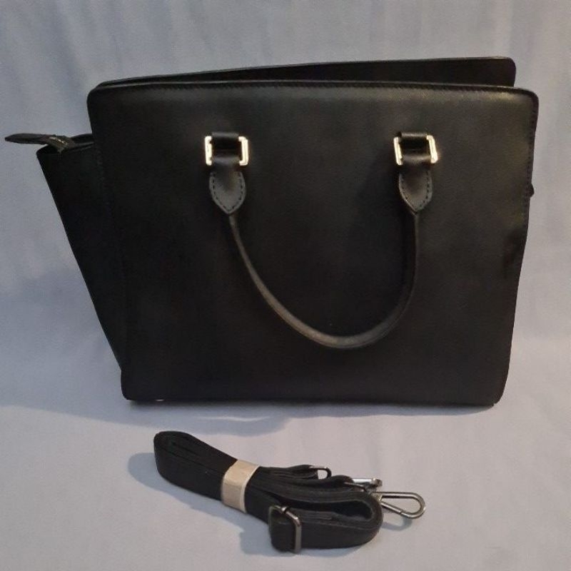 SHOULDER BAG MIC* BLACK