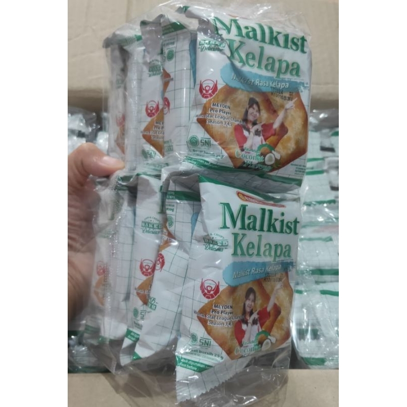 

agen distributor makanan ringan wafer biskuit malkist kelapa coconut flavour khong guan pack murah