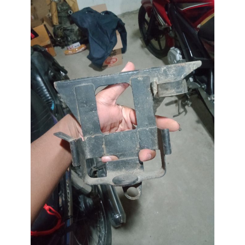 BREKET AKI GL100,GL125/PANGKON AKI GL100/GL125 ORIGINAL UTUH