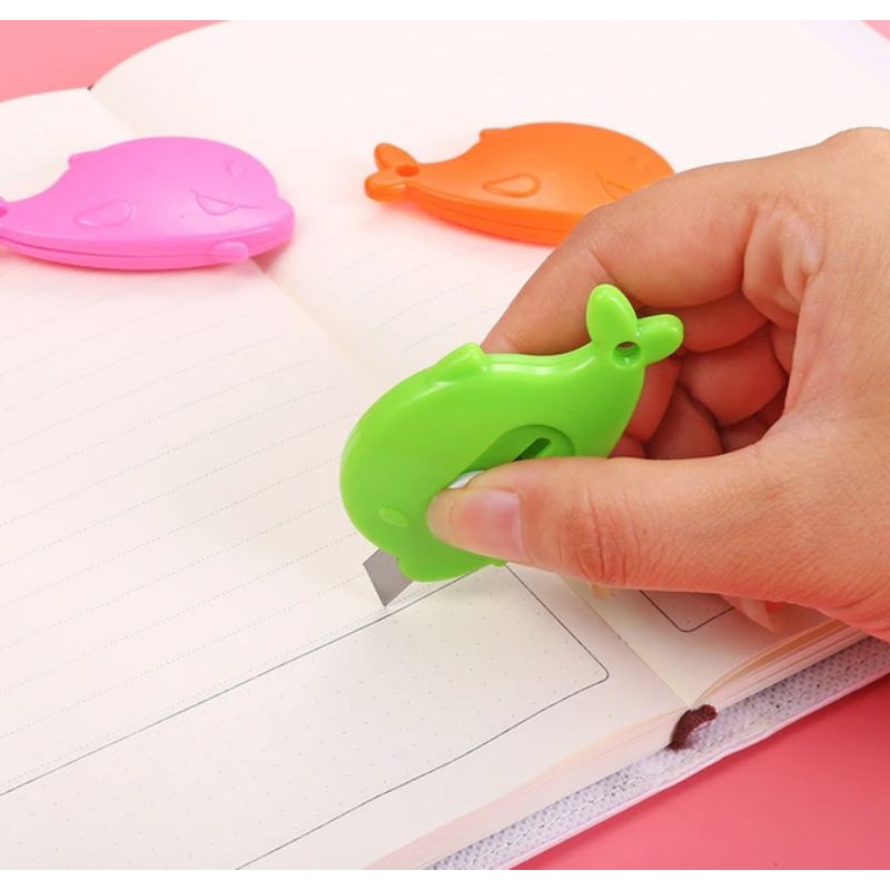 

1 Pcs Pisau Cutter Mini Ikan Portable Lucu