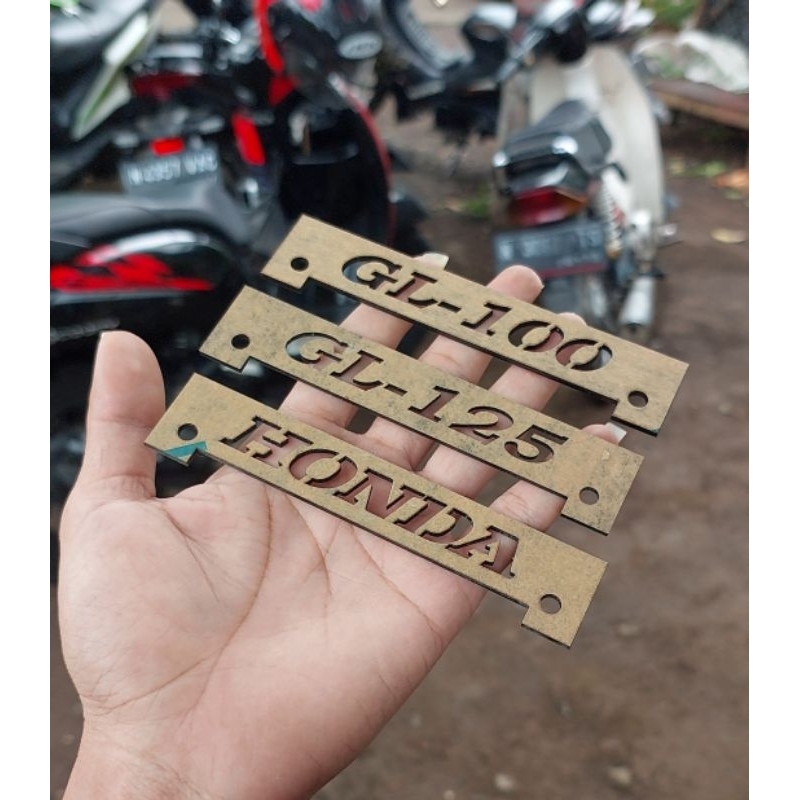 Emblem lampu stop gl 100 gl 125 logo emblem lampu stoplamp belakang honda gl100 gl125