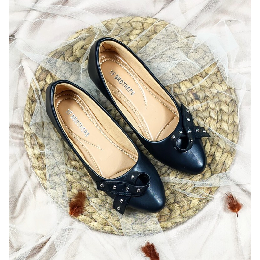SepatudariKarin Zelda Flatshoes Wanita