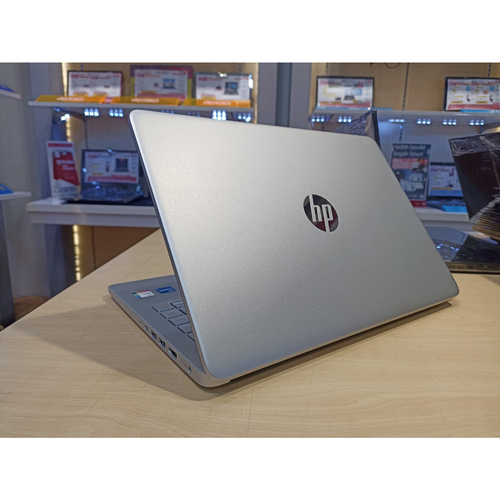 Laptop Mura HP 14s INTEL I5 1135G7 8GB 256GB IRIS XE Windows 11 Home