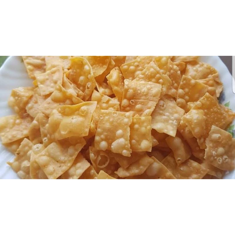 

KRIPIK KERIPIK BAWANG / KRIPIK KERIPIK PANGSIT 1kg