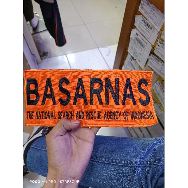 BORDIR TULISAN BELAKANG BASARNAS
