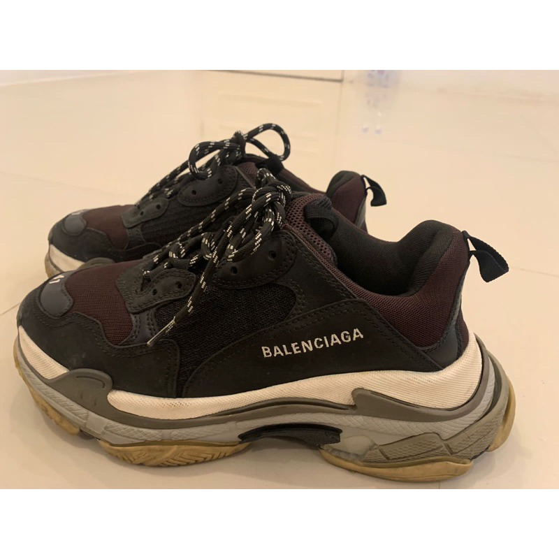 Sepatu balenciaga Triple S ORIGINAL 100% FULLSET jual rugi