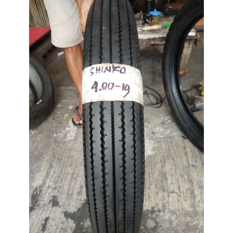 ban bekas moge ring Shinko dll ukuran sesuai dengan foto 400 19 90 21 160 70 17