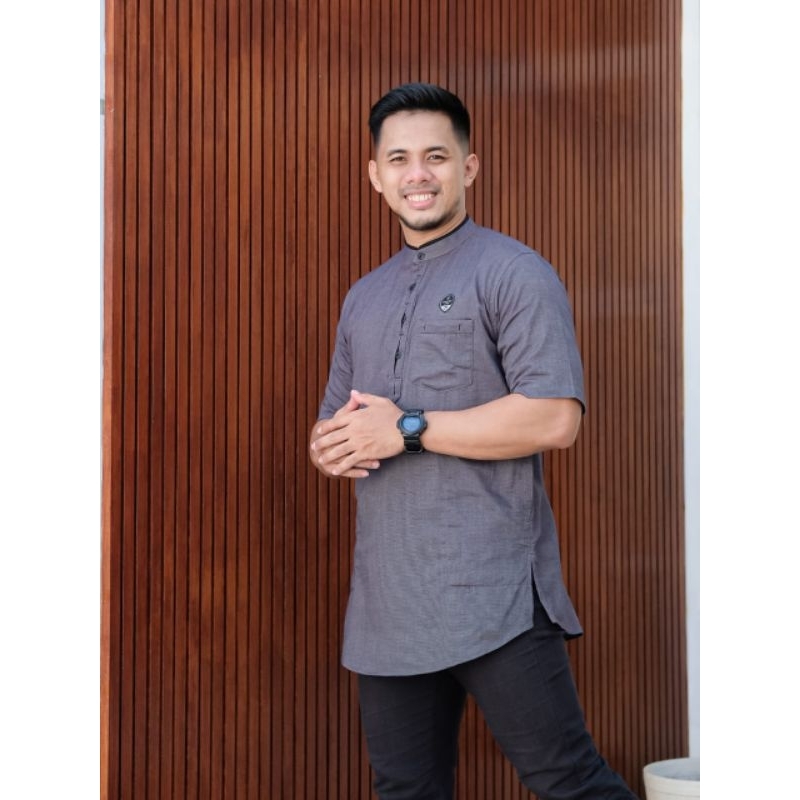 KOKO/KURTA ILNAAF POLOS LENGAN PENDEK