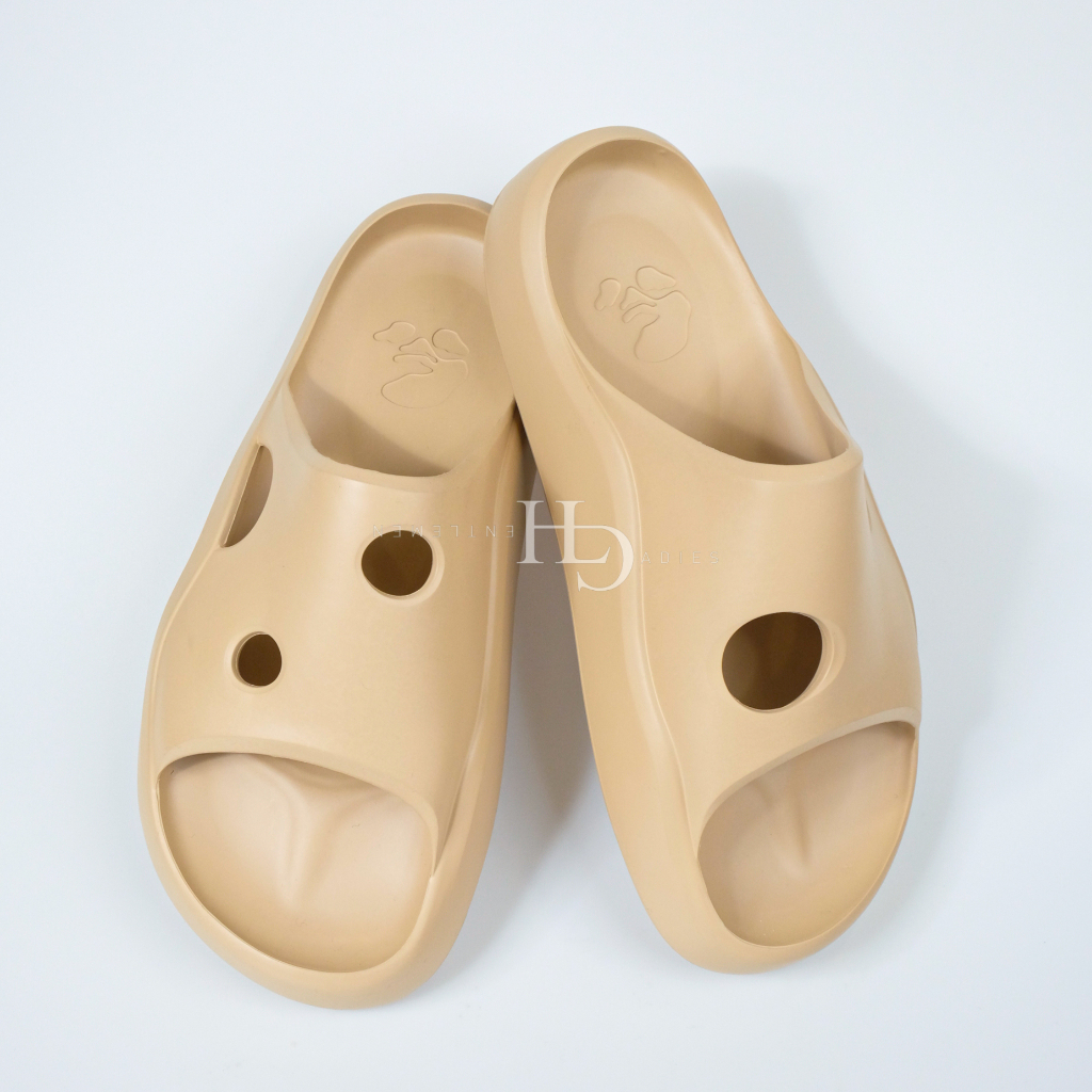 OW Meteor Cut-Out Slides Camel