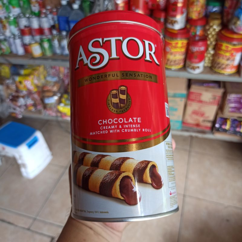 

Astor Kaleng Wafer Stik Cokelat