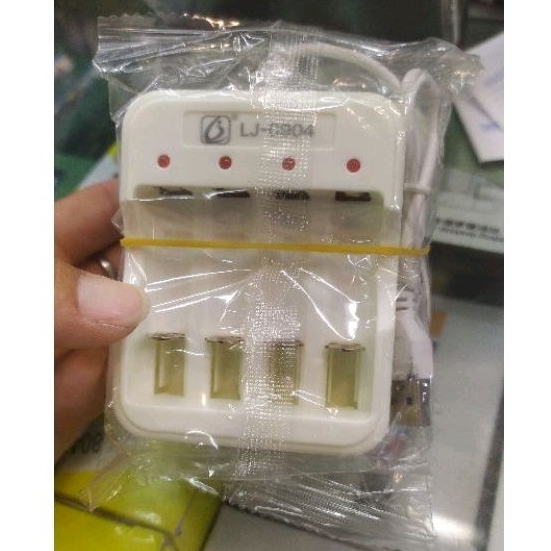 carger charger casan baterai senter police swat colokkan  USB 4 Slot