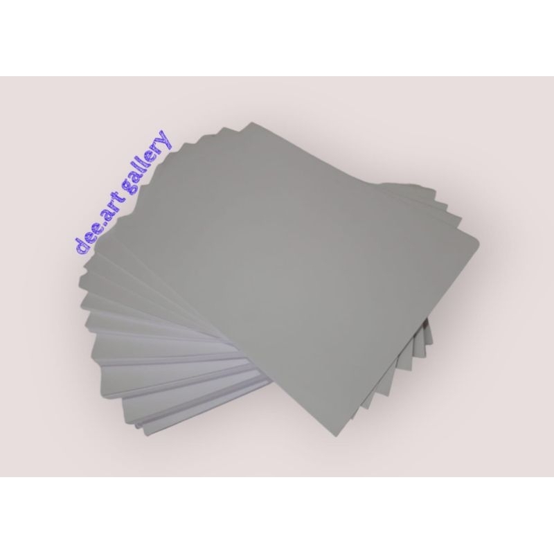 

Kertas Brief Card (BC) A4 200gsm (1 pack isi 20 lbr)