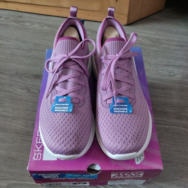 Sepatu Skechers Juno 129250