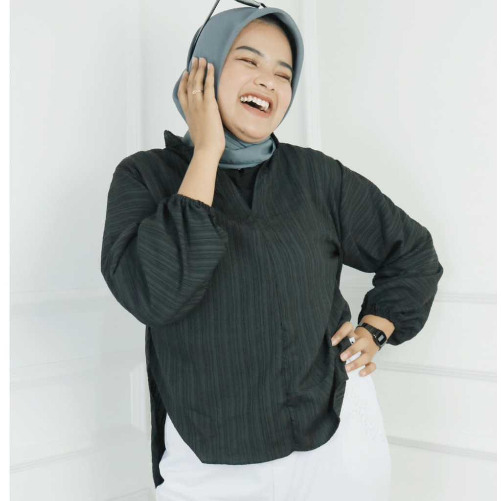 Blouse Wanita korean Style Livia Blouse Bahan Lady Crush Blouse Busui Friendly Jumbo Kemeja Oversize Wanita Lengan Panjang Baju Atasan Wanita Terbaru 2023