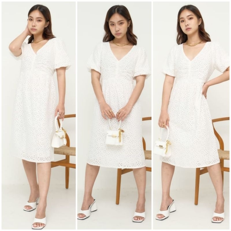 ♡ PREMIUM ♡ ORIGINAL ! VELSA VINTAGE FLOWERY EYELET EMBOSS LACE MIDI DRESS WITH FURING