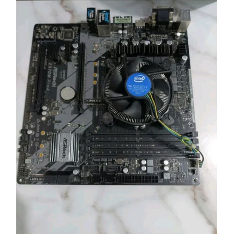 Motherboard PC Gaming Gen8 ASRock Z370M Pro 4 Paket Prosesor intel

Core i5 8600k Dual Ultra M.2 SSD