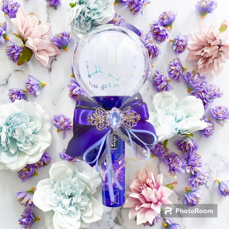 korean ribbon brooch // pita lightstick // limited edition