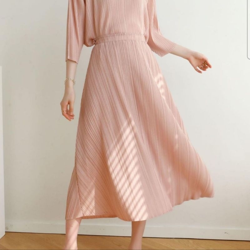 Preloved Basic Skirt Premium Pleats Pink