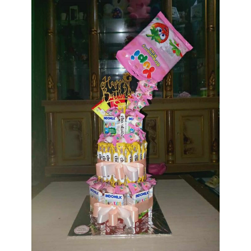 

snack tower hadiah ulang gahun anak