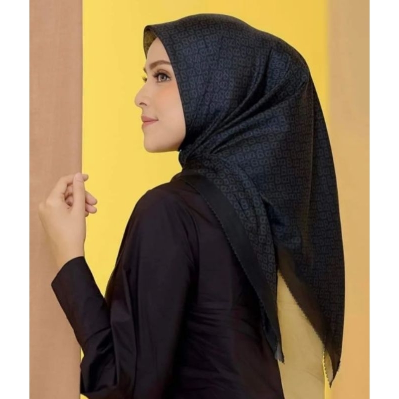 Tapis voal buttonscarves black, caviar. vanilla,  (BARU)