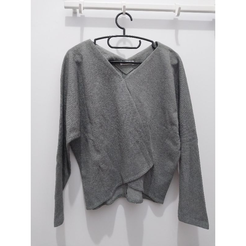 Preloved Grey Top Eunoia