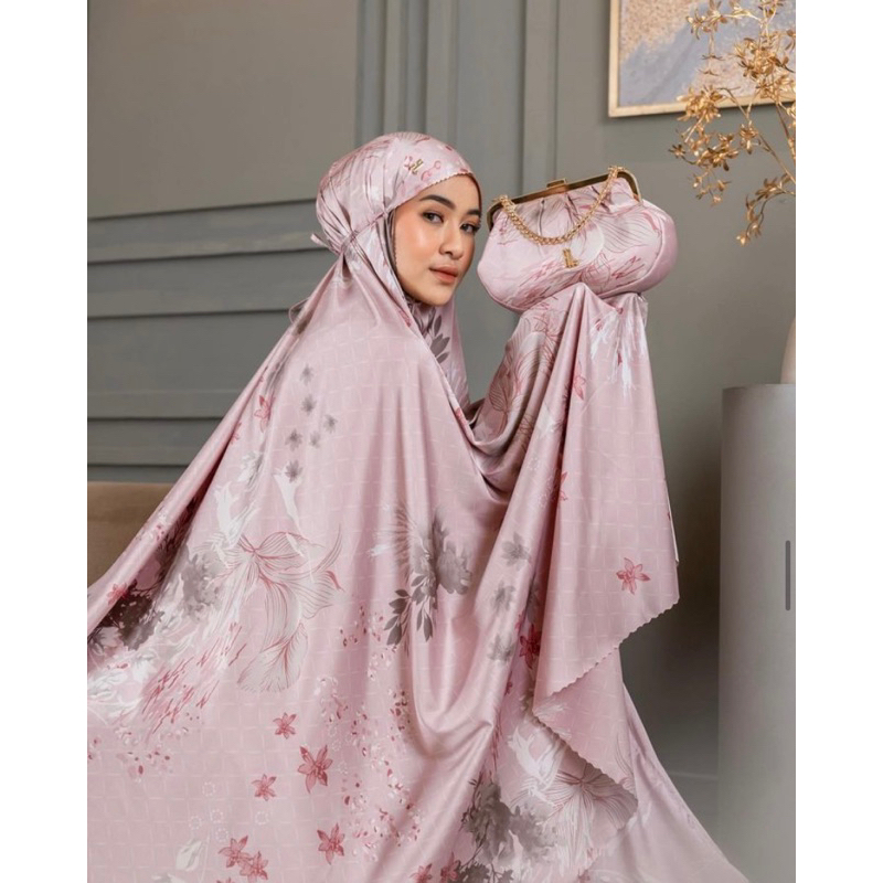 Mukena Laviya in Cherry by Local.id