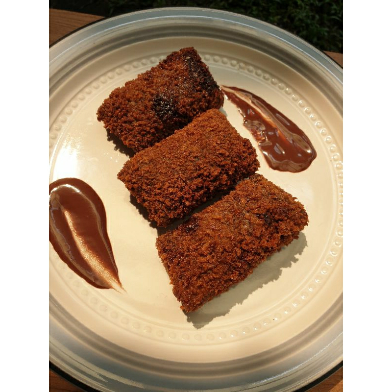 

RISOLES LUMER COKLAT PISANG