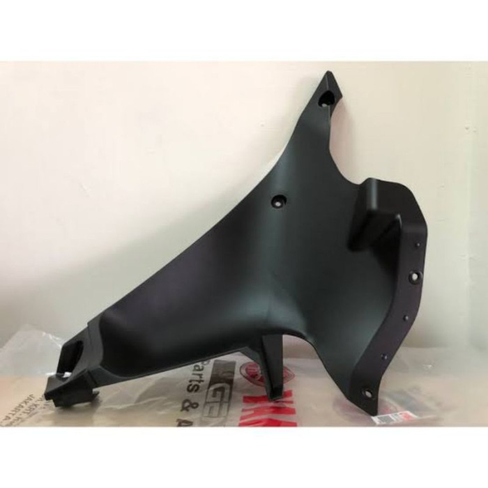 Panel Inner 1 Sayap Dalam Atas KIRI Yamaha R15 V3 VVA BK6-F836K-00