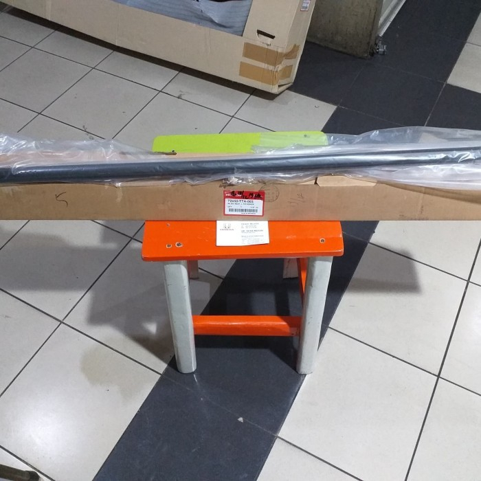 List pelipit kaca pintu Depan Honda Mobilio BRV 2016-2021 Brio Gen 2 Original