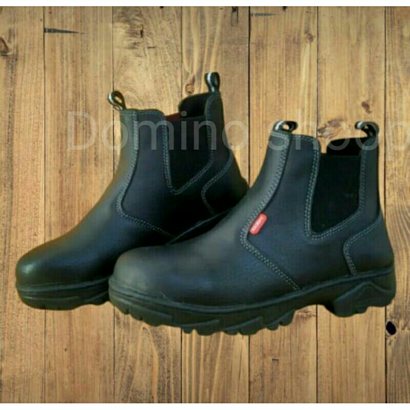 sepatu sefty boots ujung besi slip on sepatu trecking kerja alat berat