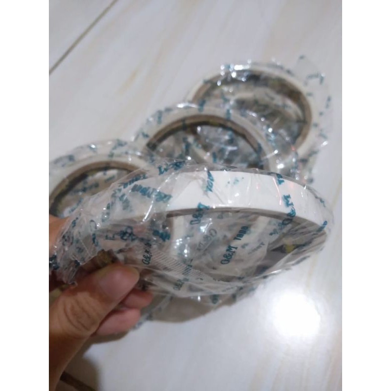 

TOKOUNIKMEDAN double tape perekat 2 sisi