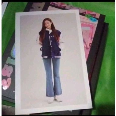 Sharing Album Who Dis Profil card LÉA  Secret Number OFFICIAL