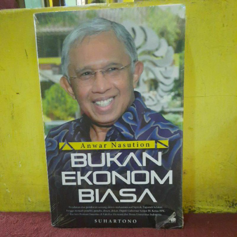 Anwar nasution bukan ekonom biasa.
