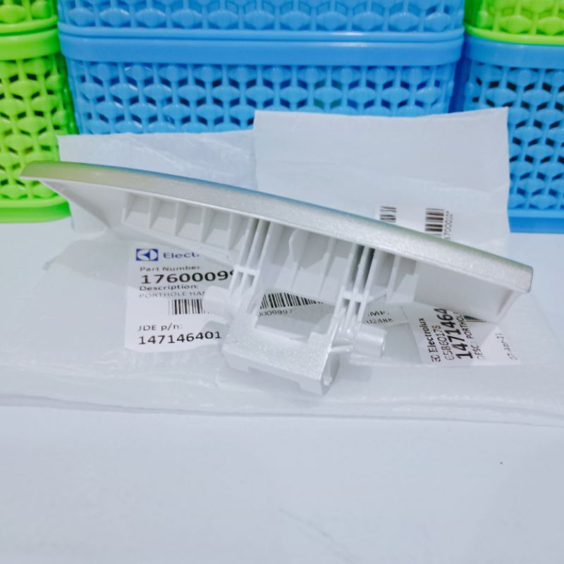 handle pintu mesin cuci electrolux ewf1073 / ewf1082 / ewf10741