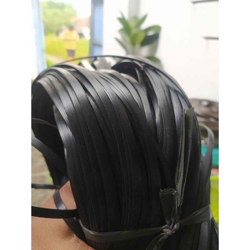 Rotan Sintetis Lassio Pipih 50 meter Warna Hitam