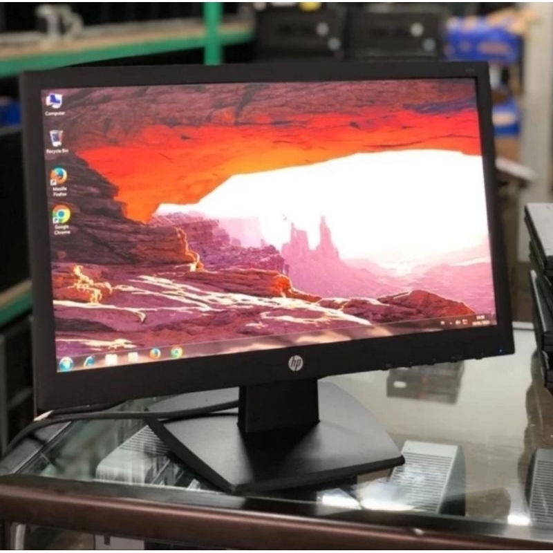 MONITOR LED HP V194 NORMAL BERSIH DAN BEGARANSI